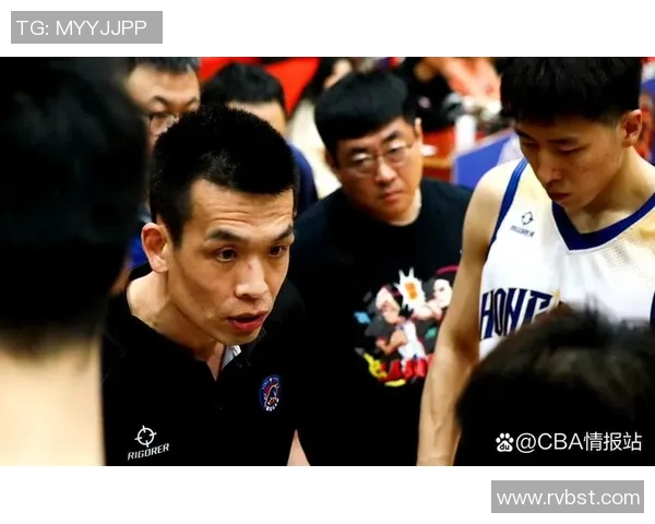 北京篮球队耐力争议引发热议球迷对球队表现和训练方式展开激烈讨论 北京篮球队耐力争议引发热议球迷对球队表现和训练方式展开激烈讨论