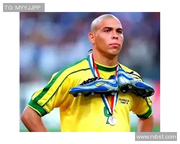 历届足球巨星的辉煌成就与影响力排行榜解析