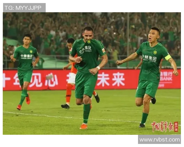 北京羽毛球队以78分稳居联赛积分榜首位展现强劲实力与团队合作精神